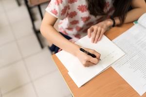 普通專升本考試的前景如何？值得報(bào)考嗎？專升本學(xué)歷有什么用？
